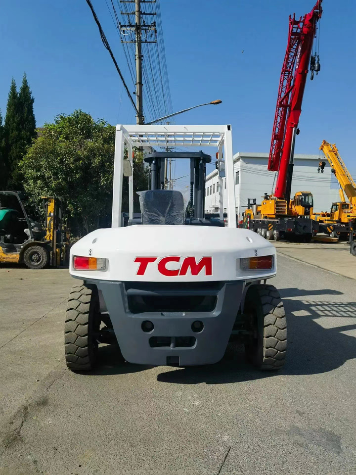 TCM Diesel Forklift 5 ton, 6 ton, 7 ton - Dieselový vysokozdvižný vozík: obrázok 2 TCM Diesel Forklift 5 ton, 6 ton, 7 ton - Dieselový vysokozdvižný vozík: obrázok 2