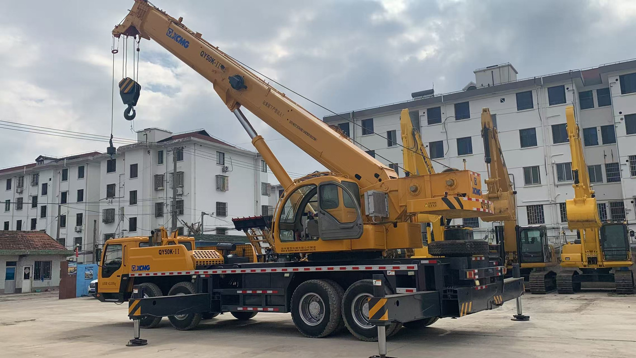 XCMG QY50K-2 Good Price 50 ton Truck Crane - Autožeriav: obrázok 2 XCMG QY50K-2 Good Price 50 ton Truck Crane - Autožeriav: obrázok 2
