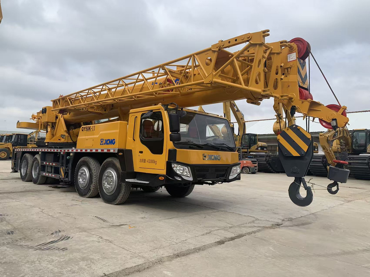 XCMG Truck Crane QY50K, QY65K, QY70K Good Price on Sale - Autožeriav: obrázok 1 XCMG Truck Crane QY50K, QY65K, QY70K Good Price on Sale - Autožeriav: obrázok 1