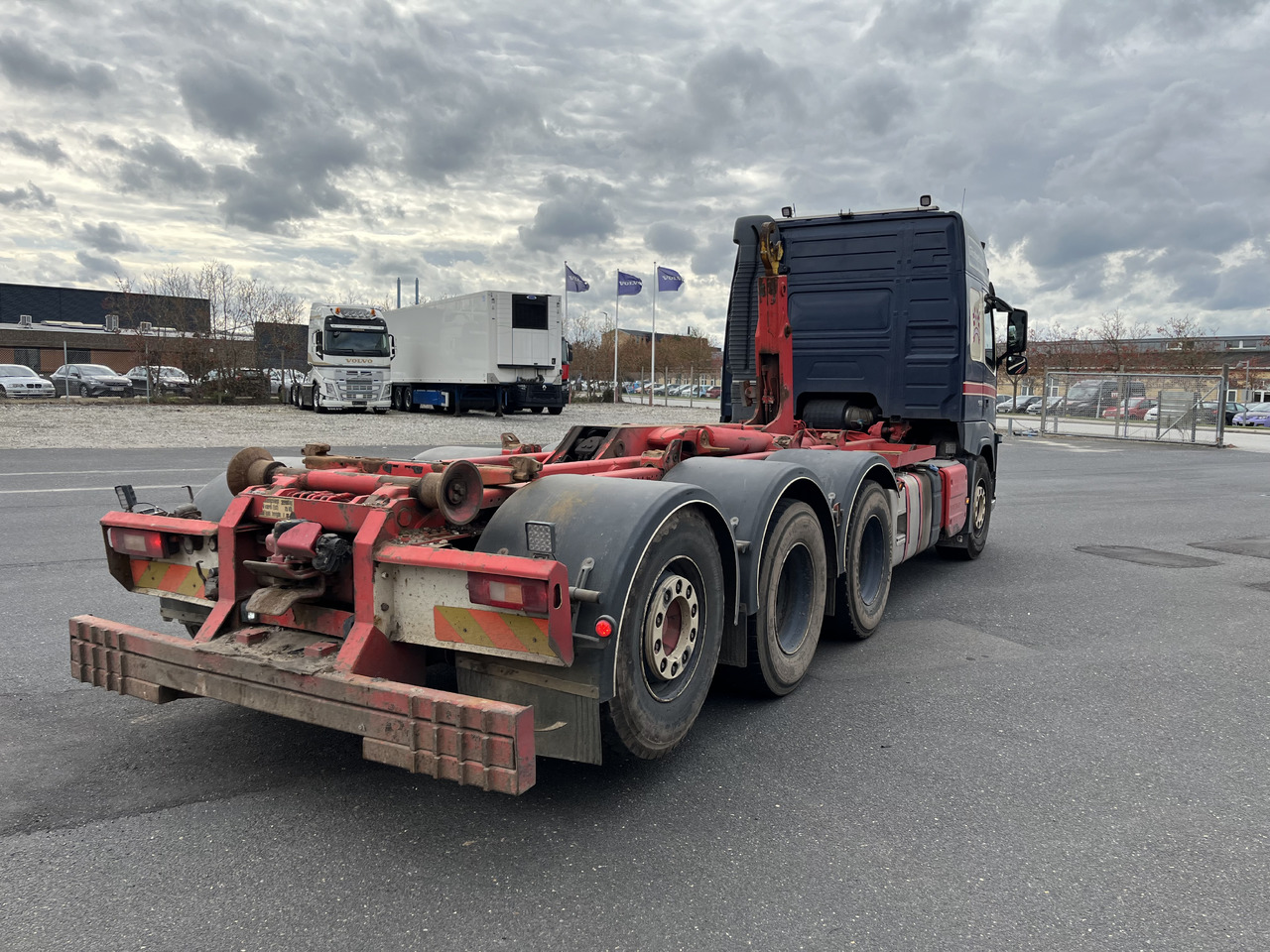 Volvo FM 500 8x4 - Hákový nosič kontajnerov: obrázok 4 Volvo FM 500 8x4 - Hákový nosič kontajnerov: obrázok 4