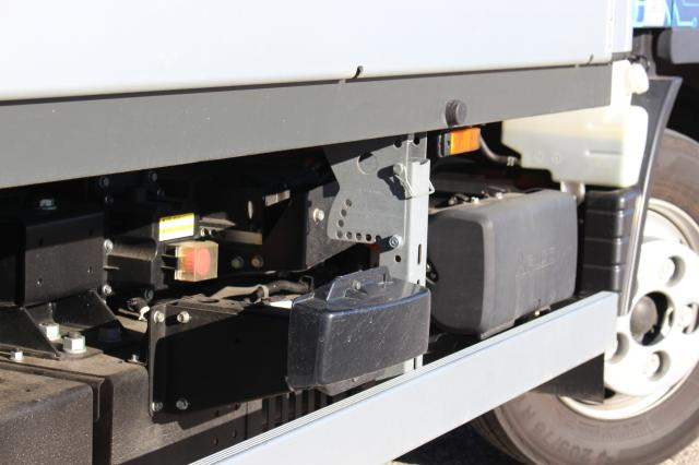 FUSO Canter 4C15E M - BATT. - Dodávka valník: obrázok 5 FUSO Canter 4C15E M - BATT. - Dodávka valník: obrázok 5