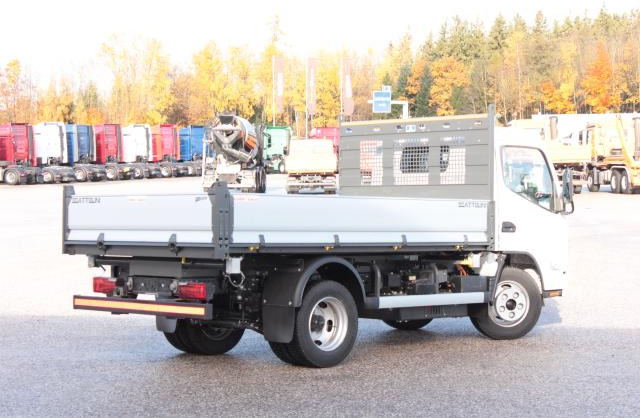 FUSO eCanter 4S15E - Dodávka sklápač: obrázok 4 FUSO eCanter 4S15E - Dodávka sklápač: obrázok 4