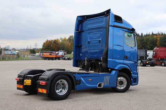 Mercedes-Benz Actros 1845 LS - Ťahač: obrázok 3 Mercedes-Benz Actros 1845 LS - Ťahač: obrázok 3