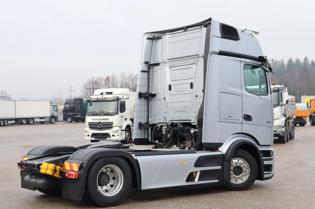 Mercedes-Benz Actros 1853 LS NEUFAHRZEUG - Ťahač: obrázok 4 Mercedes-Benz Actros 1853 LS NEUFAHRZEUG - Ťahač: obrázok 4
