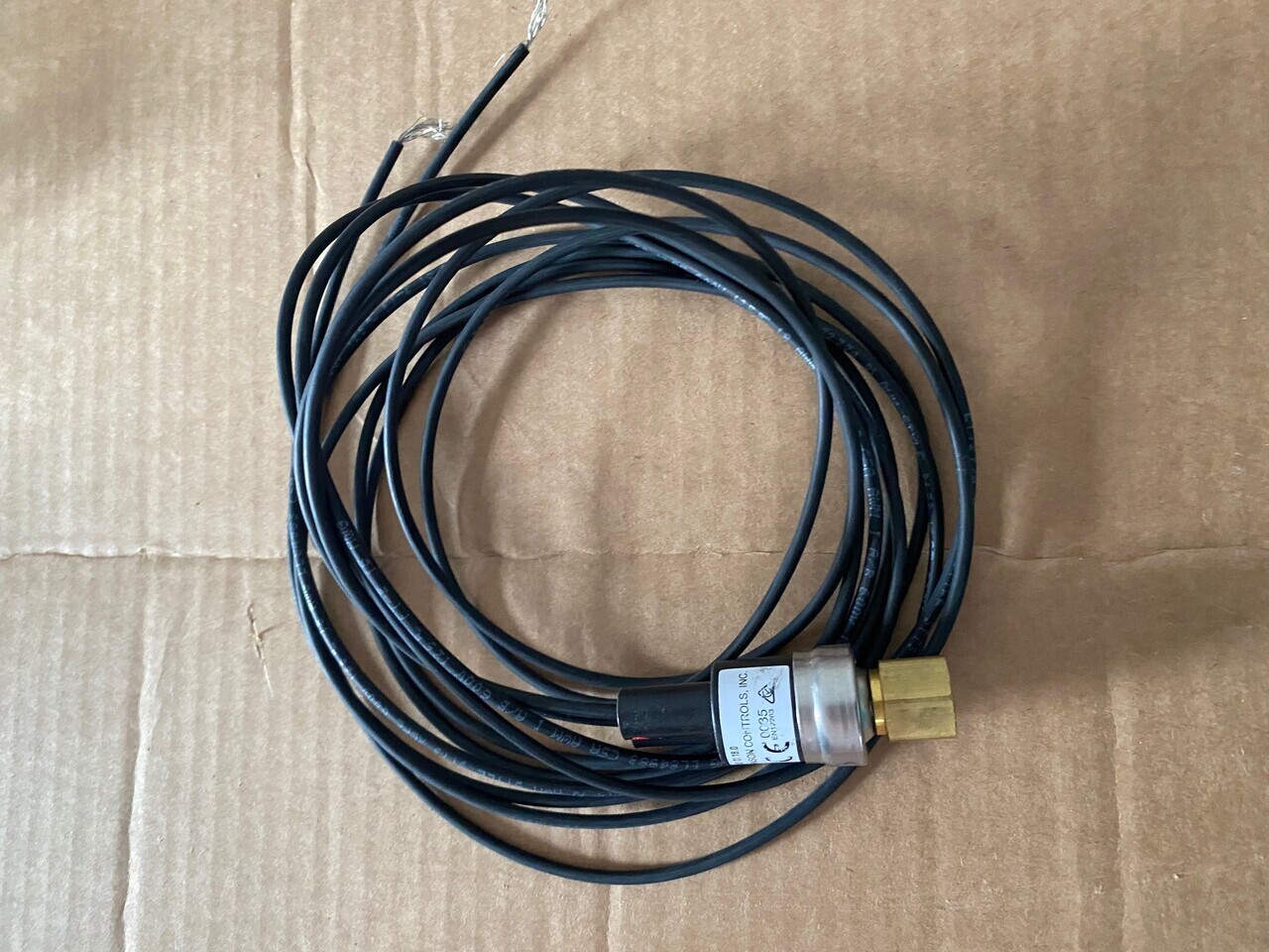 O&K Terex RH120 RH170 RH200 RH340 6030 6040 6050 6060 Switch 1462616 4017067 535-0636 - Náhradný diel pre Nákladné auto: obrázok 1 O&K Terex RH120 RH170 RH200 RH340 6030 6040 6050 6060 Switch 1462616 4017067 535-0636 - Náhradný diel pre Nákladné auto: obrázok 1