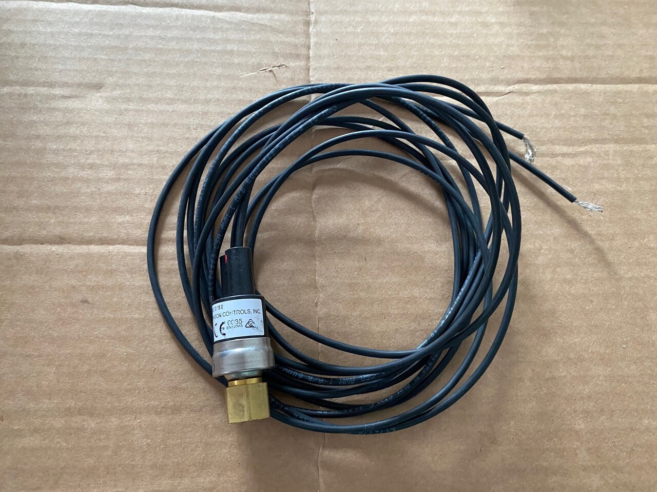 O&K Terex RH120 RH170 RH200 RH340 6030 6040 6050 6060 Switch 1462616 4017067 535-0636 - Náhradný diel pre Nákladné auto: obrázok 2 O&K Terex RH120 RH170 RH200 RH340 6030 6040 6050 6060 Switch 1462616 4017067 535-0636 - Náhradný diel pre Nákladné auto: obrázok 2