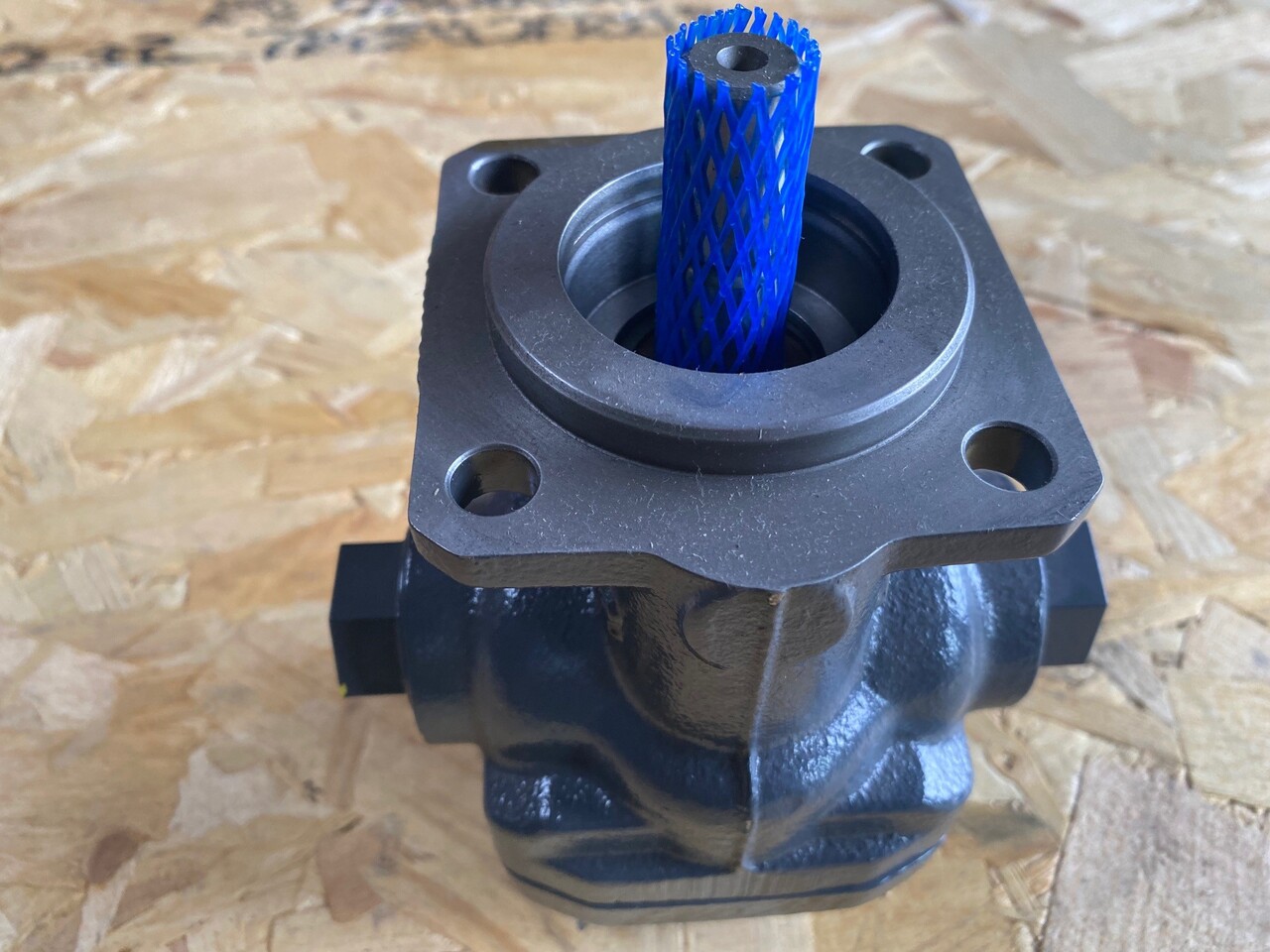 O&K Terex RH120 RH340 Lube oil pump 6000121 1461638 534-2058 - Náhradný diel pre Nákladné auto: obrázok 2 O&K Terex RH120 RH340 Lube oil pump 6000121 1461638 534-2058 - Náhradný diel pre Nákladné auto: obrázok 2