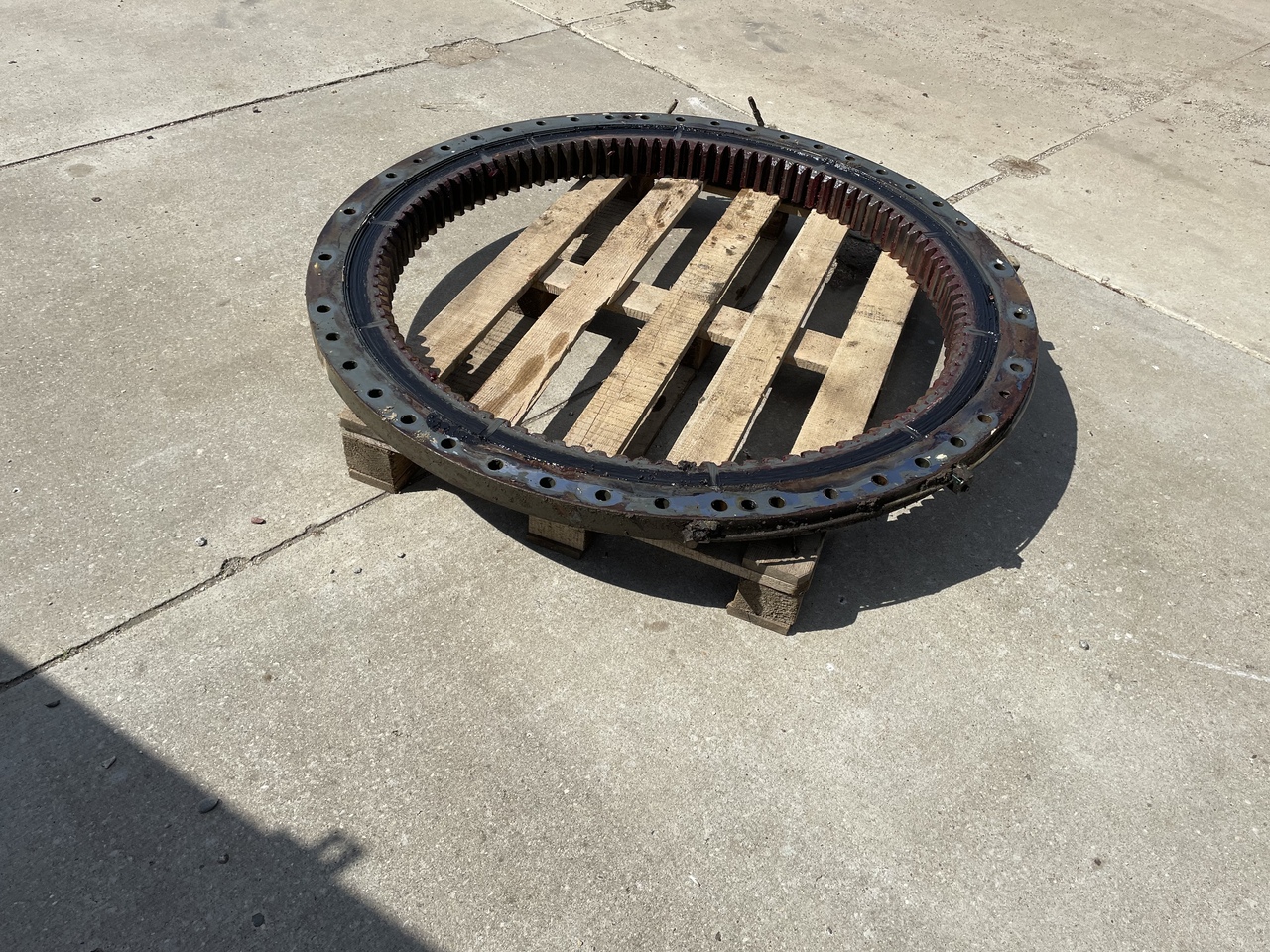 LIEBHERR R906 - Otočný ložisko pre Rýpadlo: obrázok 3 LIEBHERR R906 - Otočný ložisko pre Rýpadlo: obrázok 3