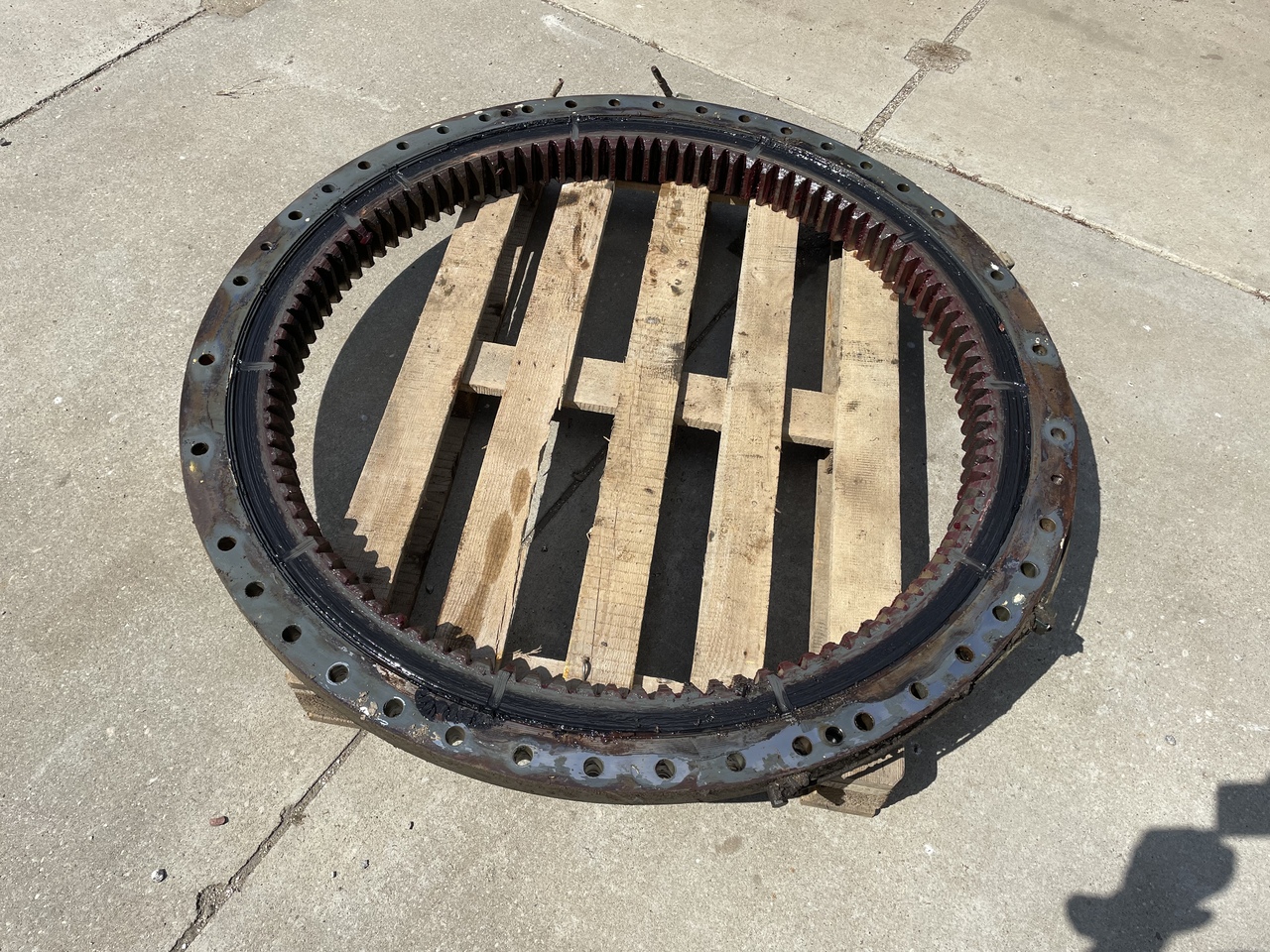 LIEBHERR R906 - Otočný ložisko pre Rýpadlo: obrázok 4 LIEBHERR R906 - Otočný ložisko pre Rýpadlo: obrázok 4