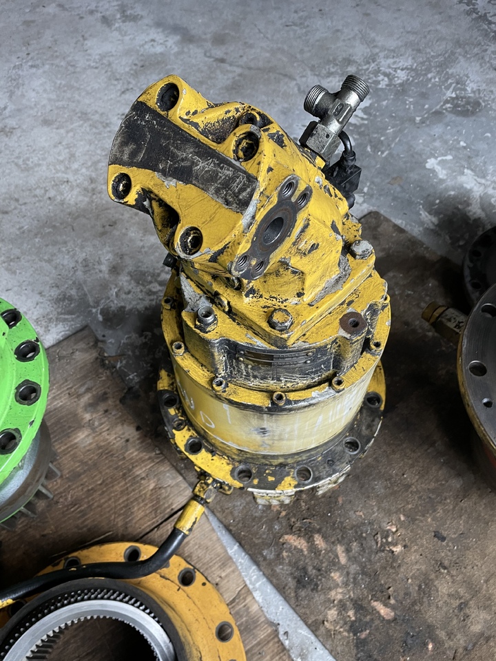 NEW HOLLAND Mh plus - Motor otoče pre Rýpadlo: obrázok 2 NEW HOLLAND Mh plus - Motor otoče pre Rýpadlo: obrázok 2