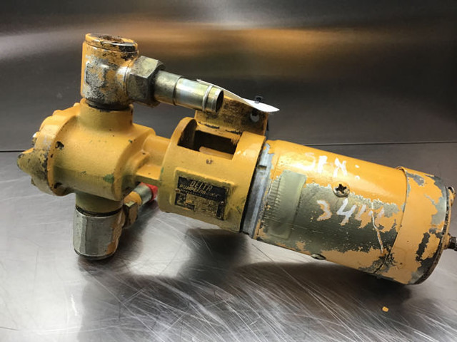 Liebherr A900 B / A900 Li / A900C / A902 INDUSTRIAL / A902 Li - Palivové čerpadlo: obrázok 3 Liebherr A900 B / A900 Li / A900C / A902 INDUSTRIAL / A902 Li - Palivové čerpadlo: obrázok 3