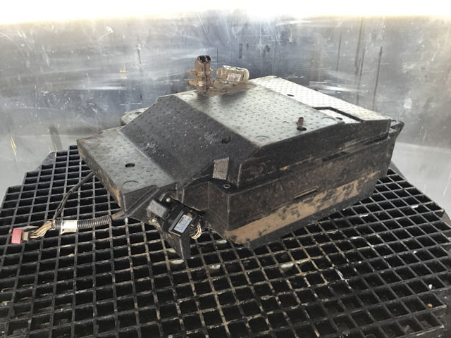 Liebherr Airco Unit - Kompresor klimatizácie: obrázok 1 Liebherr Airco Unit - Kompresor klimatizácie: obrázok 1