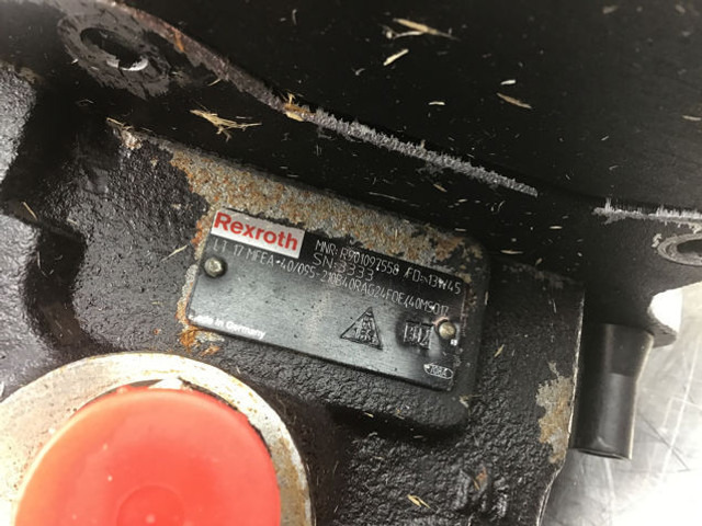 Liebherr Brake Compact Block - Pedál: obrázok 5 Liebherr Brake Compact Block - Pedál: obrázok 5