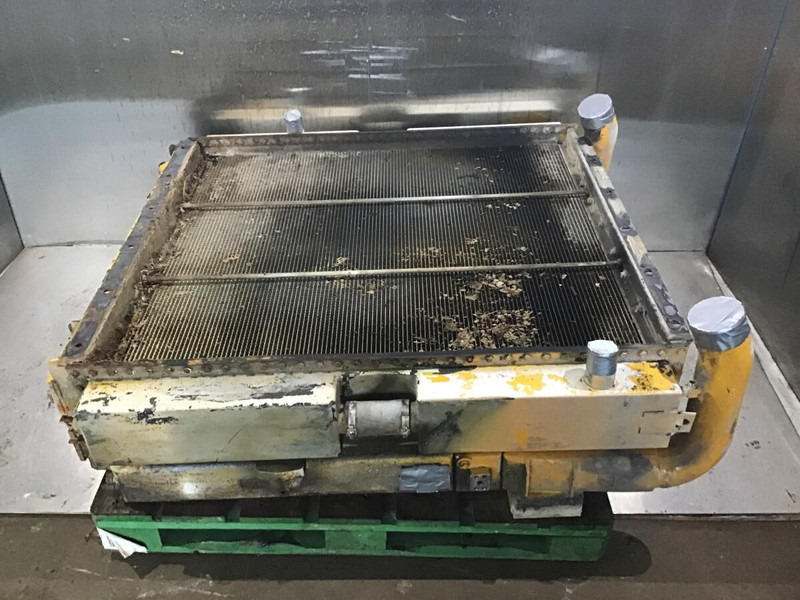 Liebherr Combined Radiator - Chladič: obrázok 2 Liebherr Combined Radiator - Chladič: obrázok 2