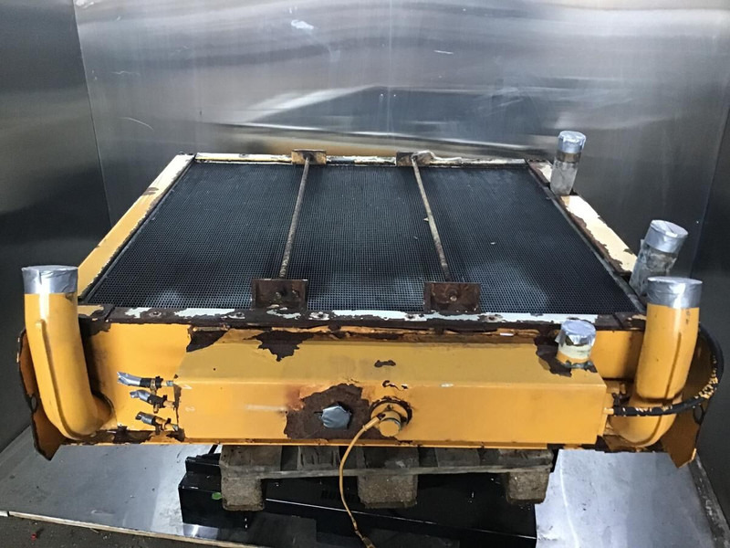 Liebherr Combined Radiator - Chladič: obrázok 1 Liebherr Combined Radiator - Chladič: obrázok 1