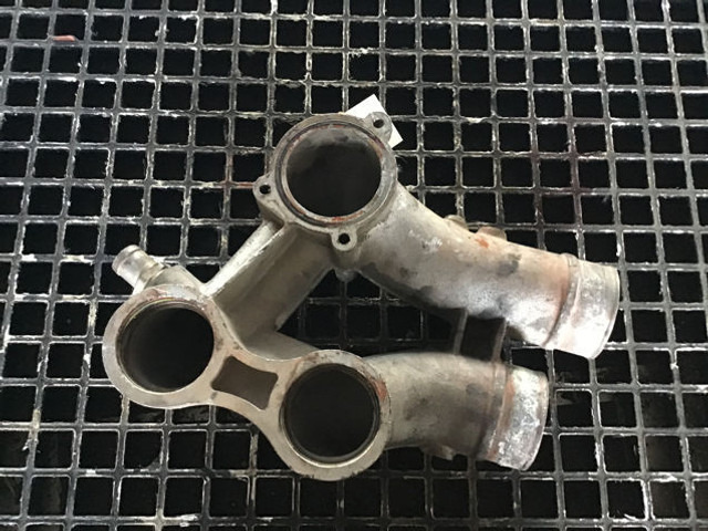 Liebherr Coolant pipe bend - Časť klimatizácie: obrázok 2 Liebherr Coolant pipe bend - Časť klimatizácie: obrázok 2
