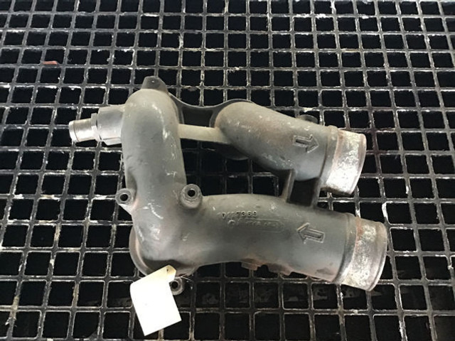 Liebherr Coolant pipe bend - Časť klimatizácie: obrázok 1 Liebherr Coolant pipe bend - Časť klimatizácie: obrázok 1