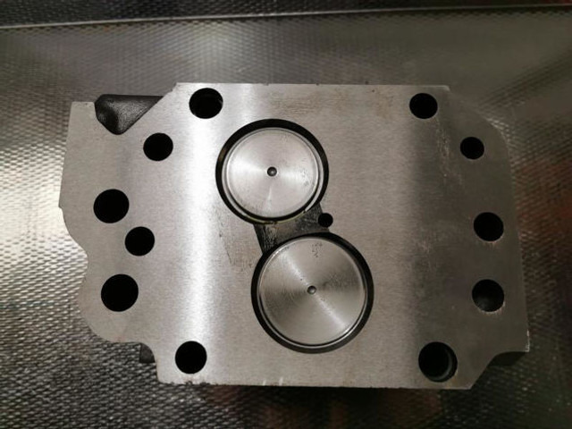 Liebherr Cylinderhead - Blok valcov: obrázok 4 Liebherr Cylinderhead - Blok valcov: obrázok 4