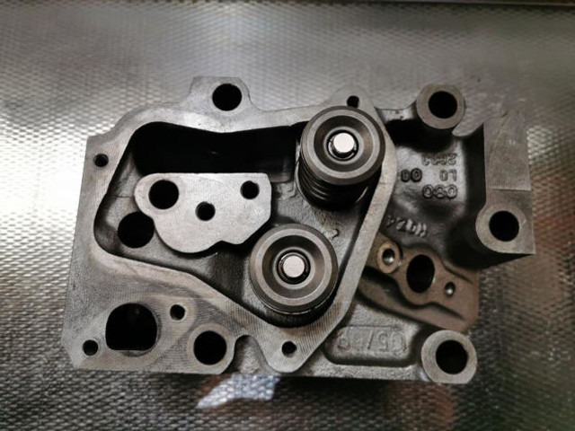 Liebherr Cylinderhead Rebuild - Blok valcov: obrázok 3 Liebherr Cylinderhead Rebuild - Blok valcov: obrázok 3