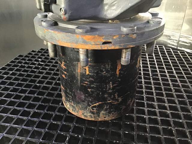 Liebherr Final Drive - Odpruženie: obrázok 2 Liebherr Final Drive - Odpruženie: obrázok 2