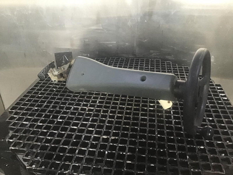 Liebherr L550 / L556 / L566 / L576 / L580 / L586 - Stĺpik riadenia: obrázok 1 Liebherr L550 / L556 / L566 / L576 / L580 / L586 - Stĺpik riadenia: obrázok 1