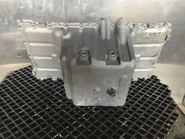 Liebherr Oil Sump - Kľuková skriňa: obrázok 4 Liebherr Oil Sump - Kľuková skriňa: obrázok 4