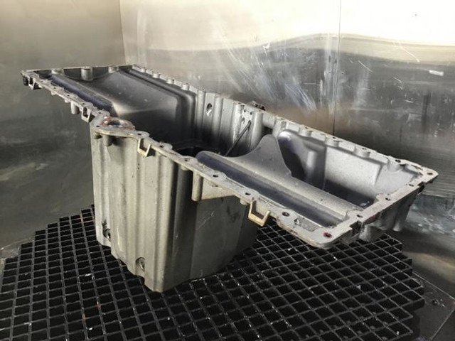 Liebherr Oil Sump - Kľuková skriňa: obrázok 1 Liebherr Oil Sump - Kľuková skriňa: obrázok 1