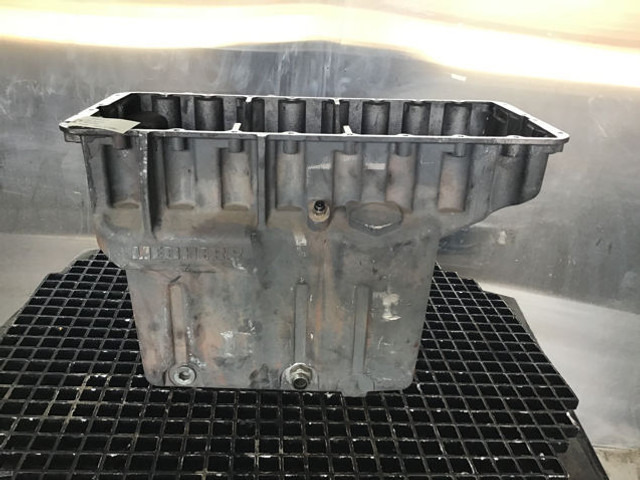 Liebherr Oil Sump - Kľuková skriňa: obrázok 1 Liebherr Oil Sump - Kľuková skriňa: obrázok 1