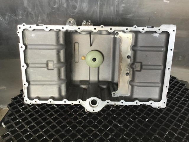 Liebherr Oil Sump - Kľuková skriňa: obrázok 5 Liebherr Oil Sump - Kľuková skriňa: obrázok 5