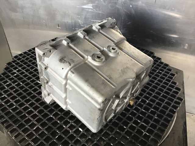 Liebherr Oil Sump - Kľuková skriňa: obrázok 3 Liebherr Oil Sump - Kľuková skriňa: obrázok 3