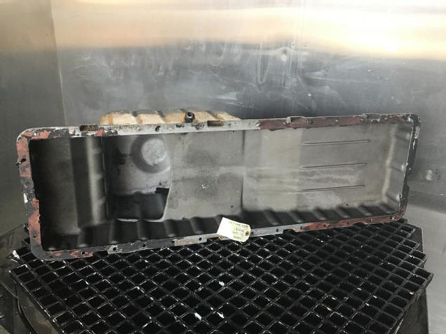 Liebherr Oil Sump - Kľuková skriňa: obrázok 5 Liebherr Oil Sump - Kľuková skriňa: obrázok 5