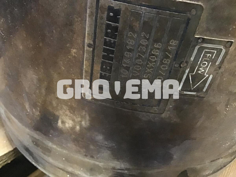 Liebherr R946 LC / R946 LC-V / R946 NLC - Výfukový systém: obrázok 2 Liebherr R946 LC / R946 LC-V / R946 NLC - Výfukový systém: obrázok 2