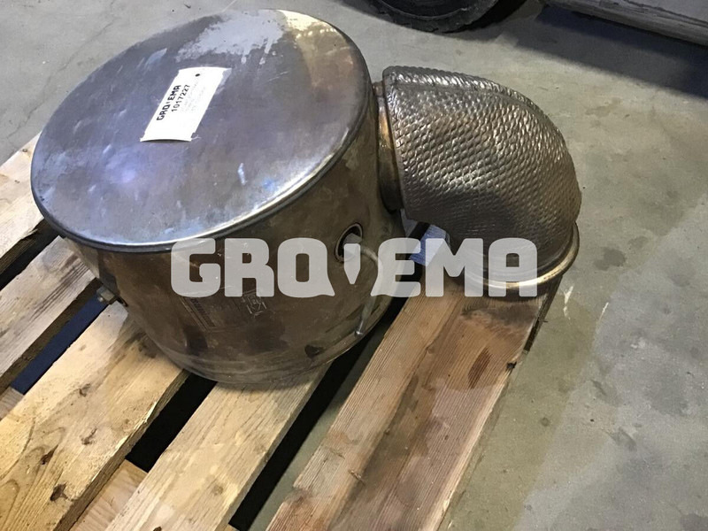 Liebherr R946 LC / R946 LC-V / R946 NLC - Výfukový systém: obrázok 1 Liebherr R946 LC / R946 LC-V / R946 NLC - Výfukový systém: obrázok 1