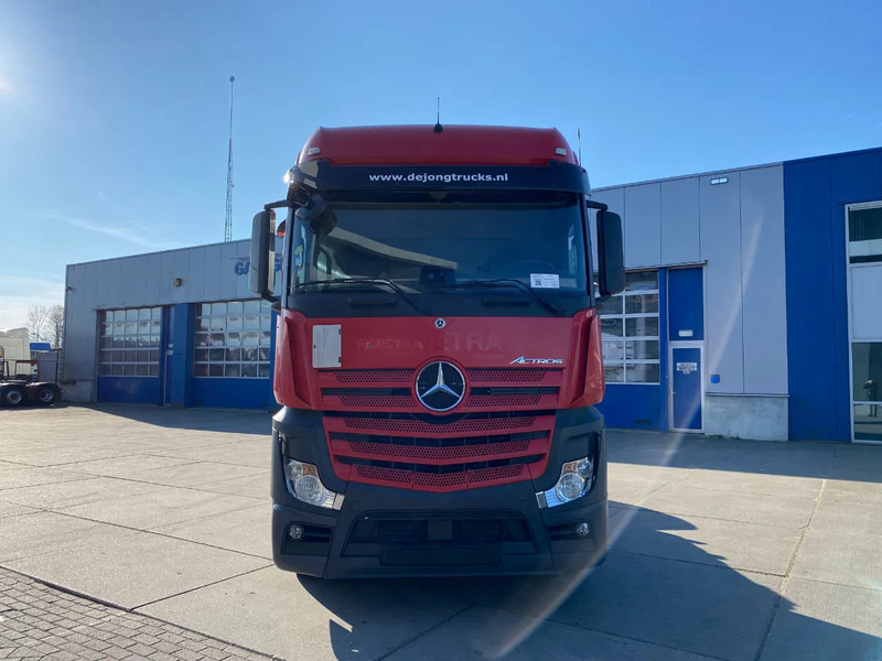 Mercedes-Benz Actros 1945 / StreamSpace / Hydraulic / Automatic - Ťahač: obrázok 2 Mercedes-Benz Actros 1945 / StreamSpace / Hydraulic / Automatic - Ťahač: obrázok 2