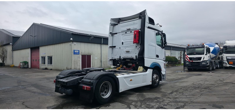 Mercedes-Benz Actros 1845 - Ťahač: obrázok 5 Mercedes-Benz Actros 1845 - Ťahač: obrázok 5