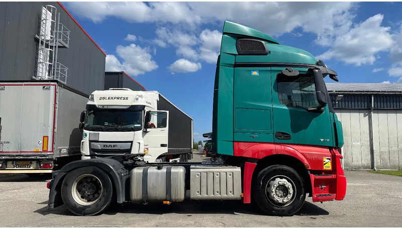 Mercedes-Benz Actros 1845 RETARDER - Ťahač: obrázok 4 Mercedes-Benz Actros 1845 RETARDER - Ťahač: obrázok 4