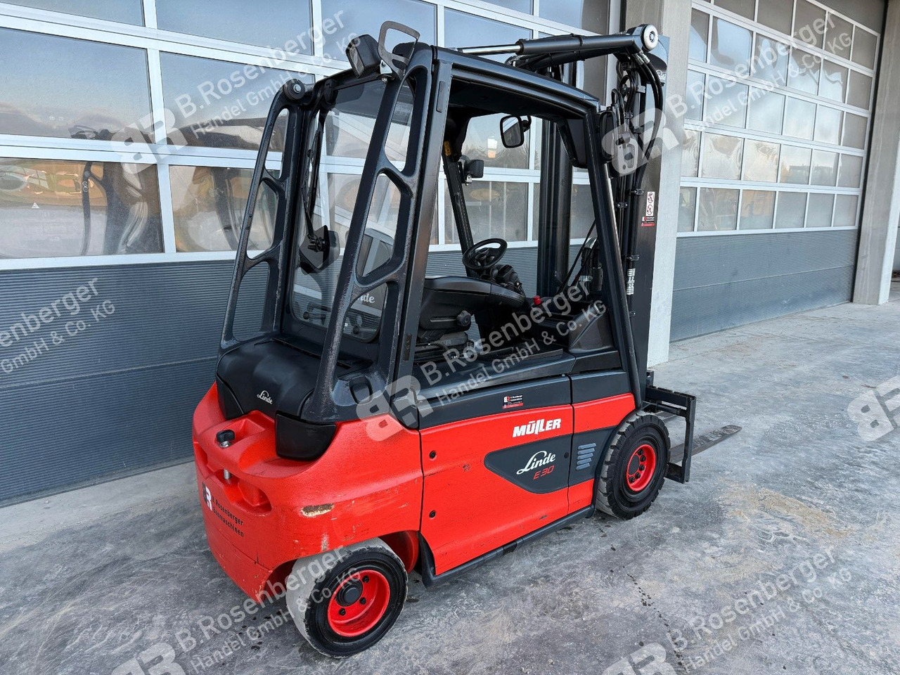 Linde E30 Stapler / BJ2020 / nur 1096h / Duplex / TOP - Vysokozdvižný vozík: obrázok 5 Linde E30 Stapler / BJ2020 / nur 1096h / Duplex / TOP - Vysokozdvižný vozík: obrázok 5