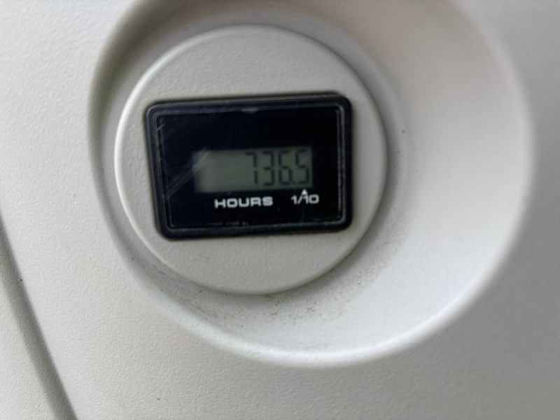 Kobelco SK 75 SR-3E - Mini rýpadlo: obrázok 5 Kobelco SK 75 SR-3E - Mini rýpadlo: obrázok 5