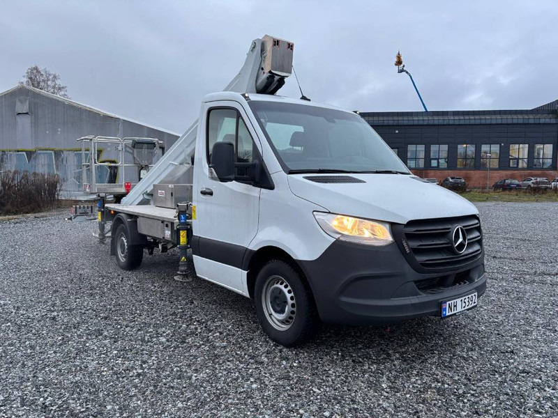 Mercedes-Benz Dino 230VTH - Automobilová plošina: obrázok 2 Mercedes-Benz Dino 230VTH - Automobilová plošina: obrázok 2