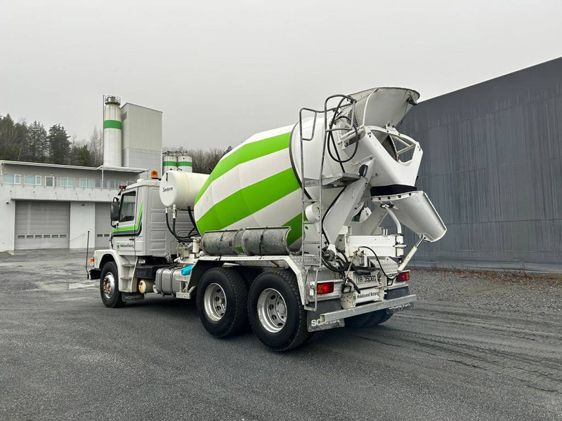 Scania T112 H 6X2 - Domiešavač: obrázok 2 Scania T112 H 6X2 - Domiešavač: obrázok 2