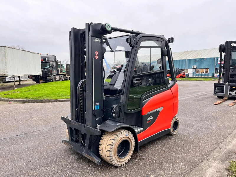 Linde E35HL-01 - Elektrický vysokozdvižný vozík: obrázok 4 Linde E35HL-01 - Elektrický vysokozdvižný vozík: obrázok 4