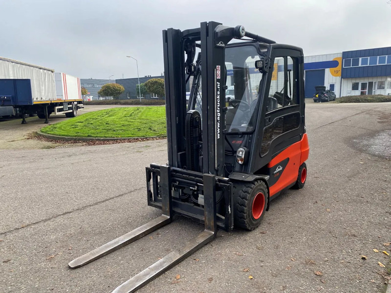 Linde E35L-01 - Elektrický vysokozdvižný vozík: obrázok 4 Linde E35L-01 - Elektrický vysokozdvižný vozík: obrázok 4