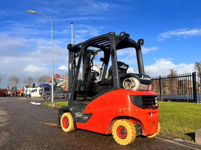 Linde H20T-01 - Plynový vysokozdvižný vozík: obrázok 5 Linde H20T-01 - Plynový vysokozdvižný vozík: obrázok 5