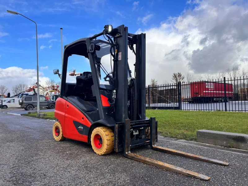 Linde H20T-01 - Plynový vysokozdvižný vozík: obrázok 3 Linde H20T-01 - Plynový vysokozdvižný vozík: obrázok 3