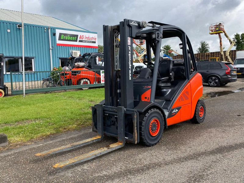 Linde H35T-02 - Plynový vysokozdvižný vozík: obrázok 4 Linde H35T-02 - Plynový vysokozdvižný vozík: obrázok 4
