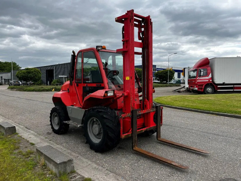 Manitou M30-4 4X4 - Terénny vozík: obrázok 4 Manitou M30-4 4X4 - Terénny vozík: obrázok 4