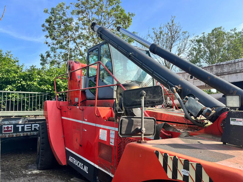 Terex Fantuzzi CS45KM FOR PARTS - Ramenový prekladač: obrázok 4 Terex Fantuzzi CS45KM FOR PARTS - Ramenový prekladač: obrázok 4