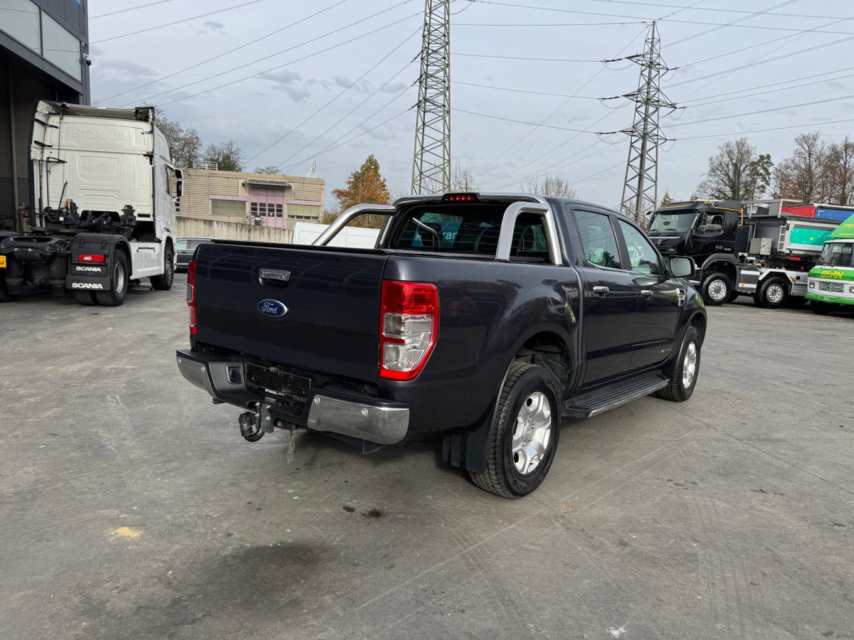 FORD Ranger 3.2 Diesel 4x4 - Pick-up: obrázok 4 FORD Ranger 3.2 Diesel 4x4 - Pick-up: obrázok 4