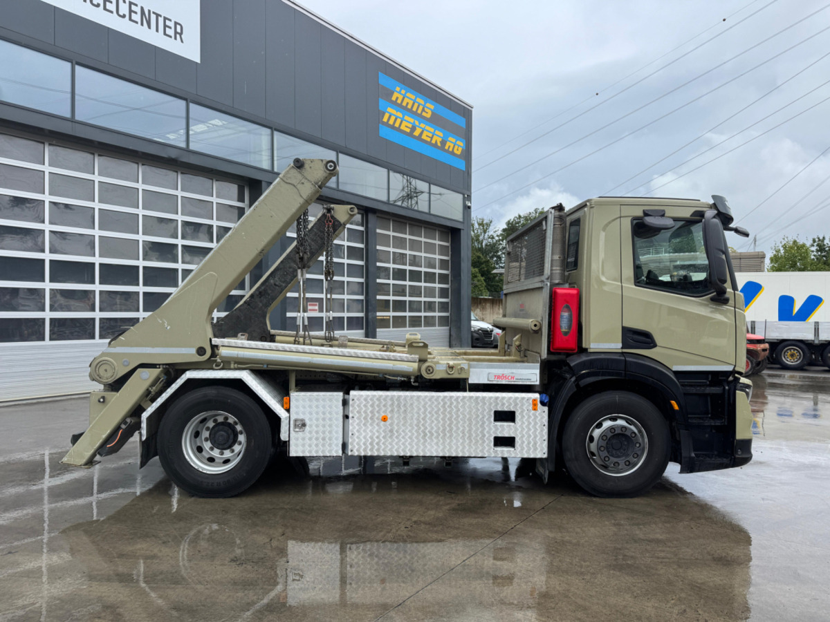 IVECO S Way 420 4x2 Trösch - Ramenový nosič kontajnerov: obrázok 4 IVECO S Way 420 4x2 Trösch - Ramenový nosič kontajnerov: obrázok 4