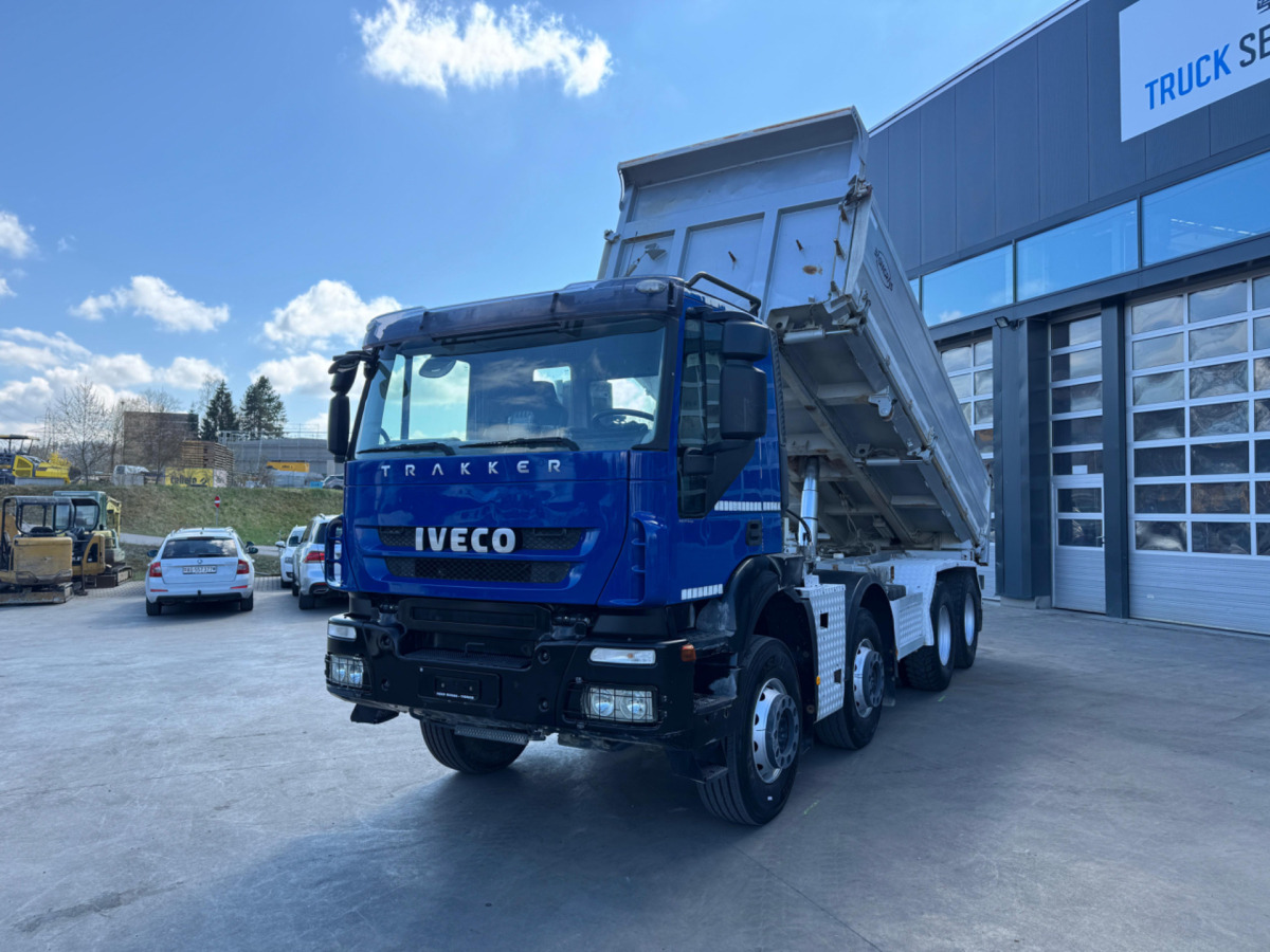 IVECO Trakker 450 8x4 3-Seitenkipper Moser - Sklápač: obrázok 4 IVECO Trakker 450 8x4 3-Seitenkipper Moser - Sklápač: obrázok 4